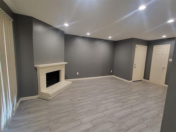 3rd image of 16111 Aspenglen Dr APT 403