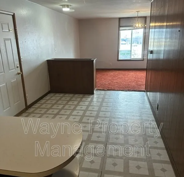 639 2nd St #1 — Photo 4