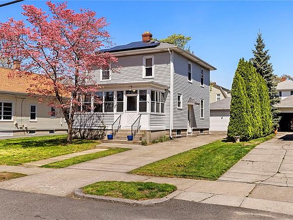 4th image of 105 Shirley Blvd