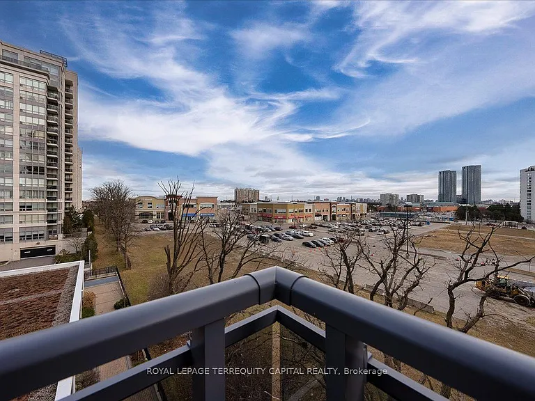 85 N Park Rd #505 — Photo 30