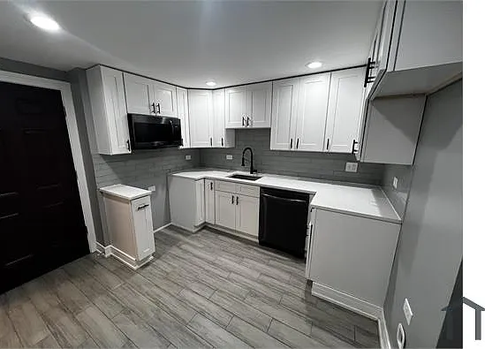 1307 S Kedzie Ave — Photo 14
