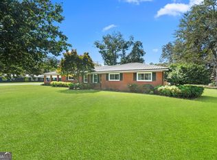 616 Pinewood Dr, Brooklet, GA 30415