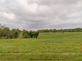 N Center St, Gentry, AR 72734