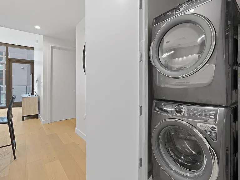 44 East Ave #1902 — Photo 16