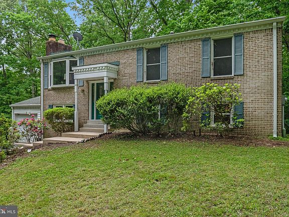 2nd image of 39633 Walnut Cir