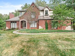 51928 Westwood Forest Dr, South Bend, IN 46628