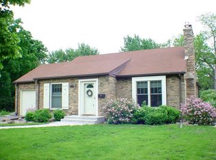 1864 Simpson St, Falcon Heights, MN 55113