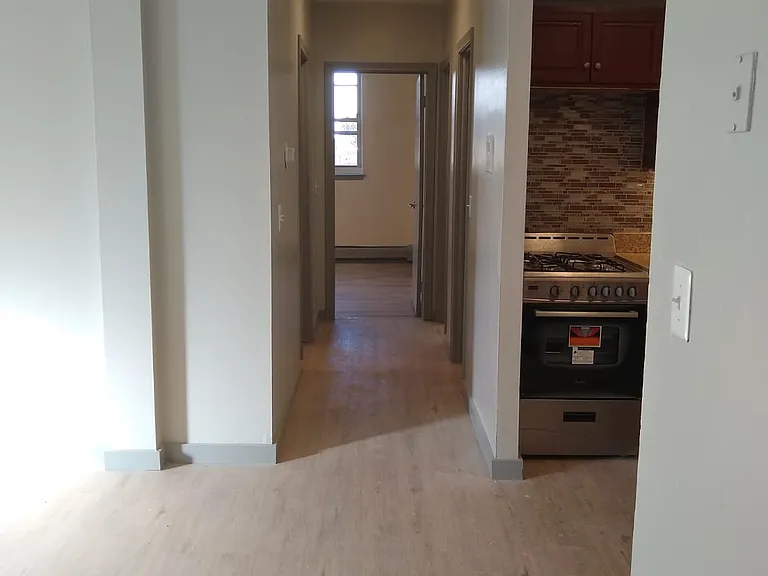 499 D04allen St #D4 — Photo 6