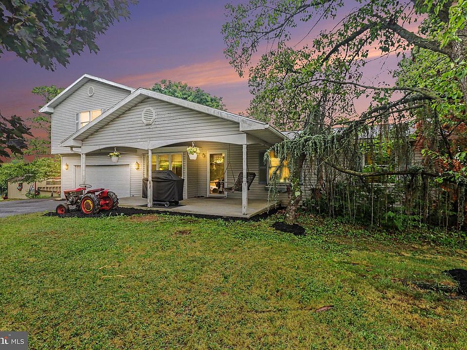 1st image of 3 Hill Dr