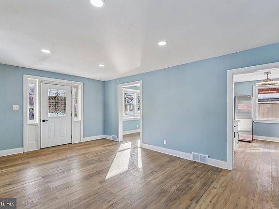 4th image of 34 Dunmore Rd