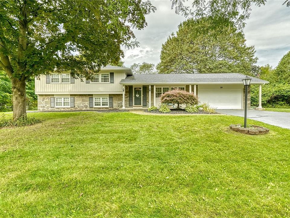 1st image of 25 Harper Dr
