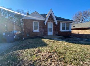 1329 N Florissant Rd, Saint Louis, MO 63135