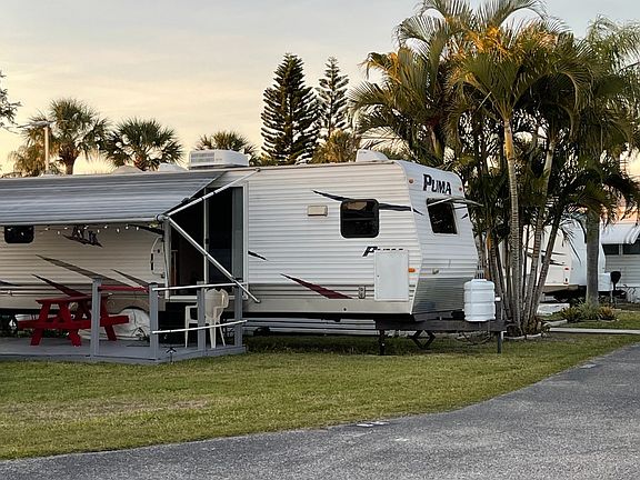 2nd image of 3701 Baynard Dr #B-10