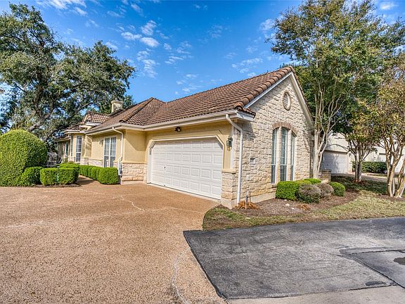 3rd image of 219 The Hills Dr #5