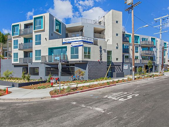 3rd image of 6923 Kittyhawk Ave #208