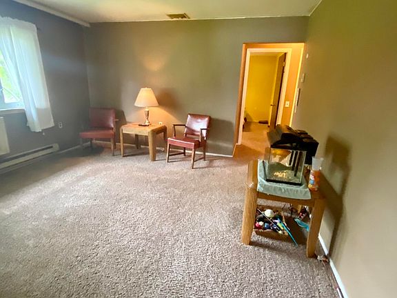4th image of 407 Highland Dr #A