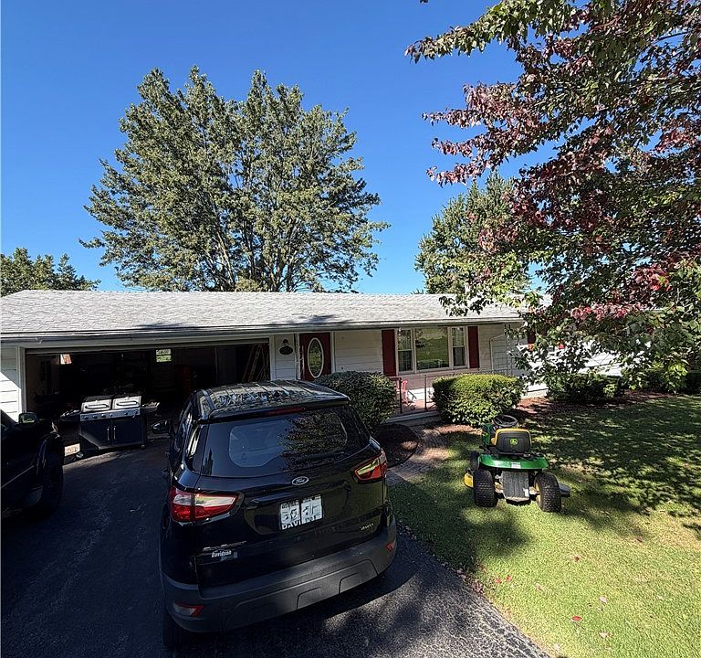 1st image of 3807 Knightsbridge Rd
