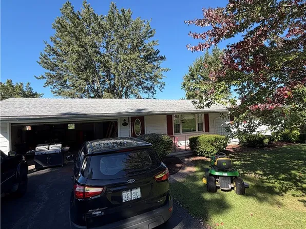 3807 Knightsbridge Rd, Skaneateles, NY 13152