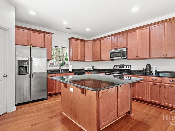 5th image of 203 Cypress Creek Lane