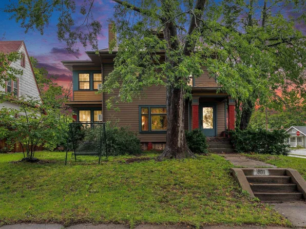 801 SW Lindenwood Ave, Topeka, KS 66606