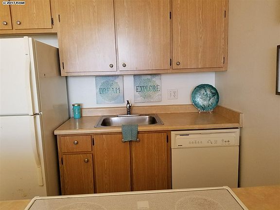 5th image of 30 Hauoli St APT 203