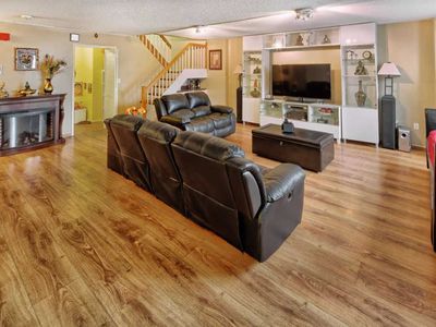 129 Harmon Cove Tower #129, Secaucus, NJ, 07094