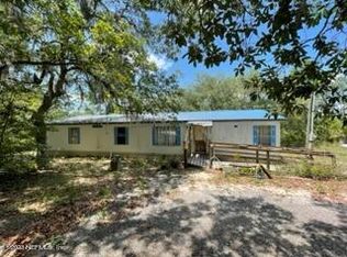 107 Concord Dr, Satsuma, FL 32189