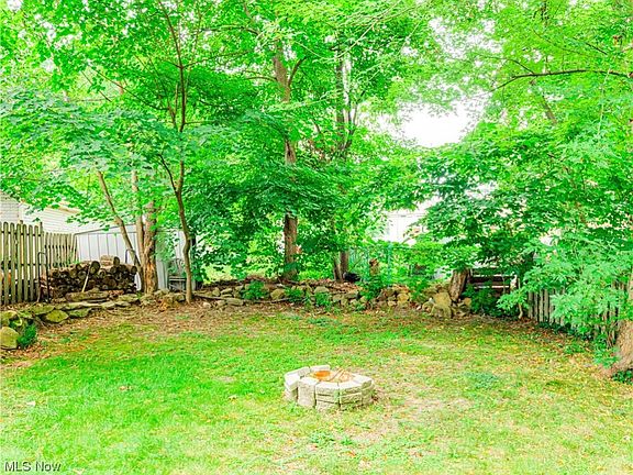 4th image of 2054 3rd St