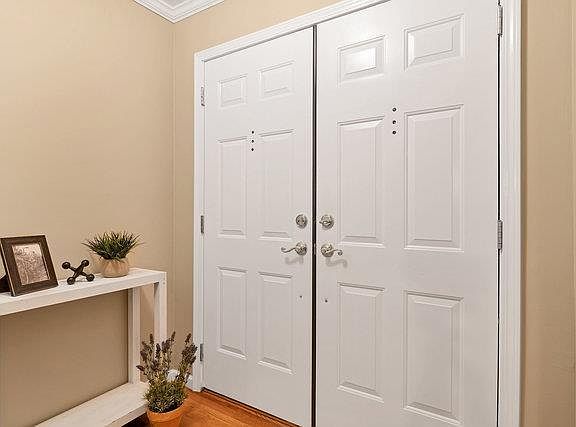 4th image of 1253 Clanfield Dr