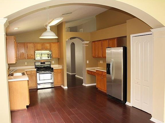 5th image of 3201 Keswick Ct