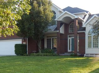 6167 Blackstone Rd, Lincoln, NE 68526