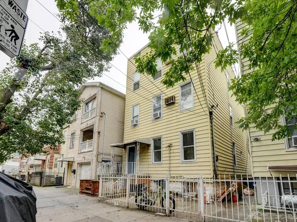 37 Logan Avenue image 29 of 30