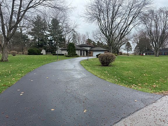 3rd image of 4607 S Plateau Dr