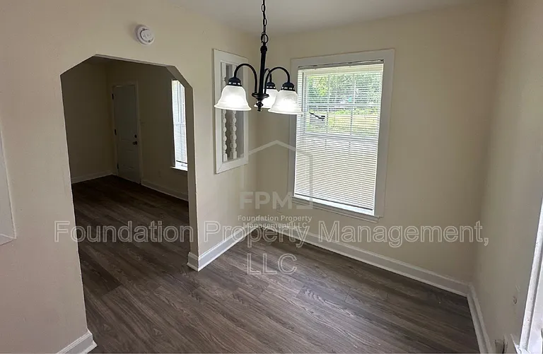 3180 Crump Ave — Photo 5
