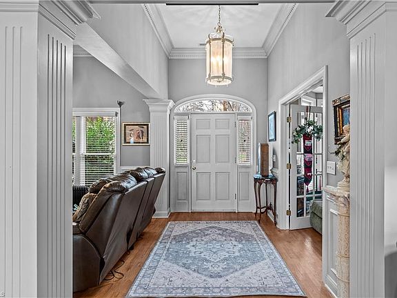 4th image of 108 Candor Oaks