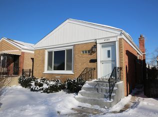 4535 S Leamington Ave, Chicago, IL 60638