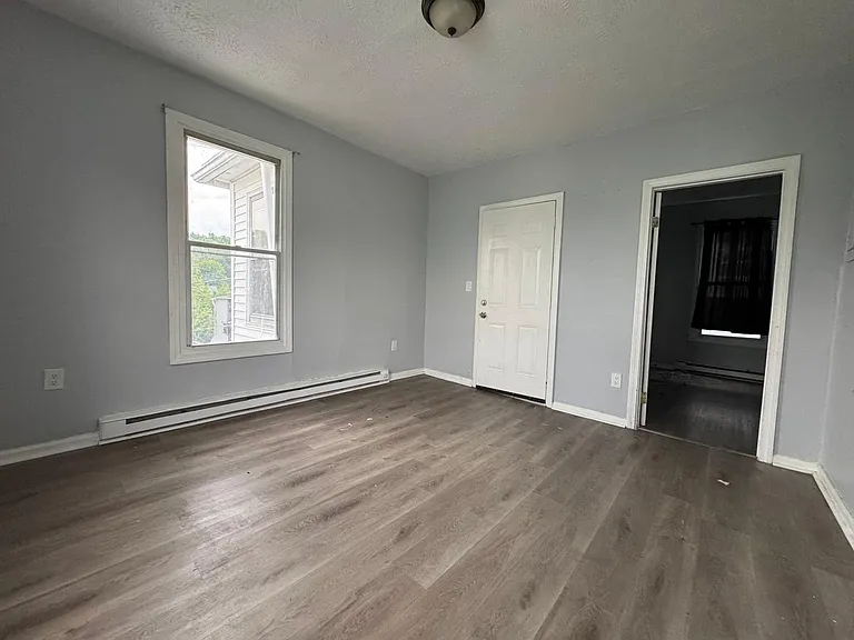 120 Division St #3 — Photo 3