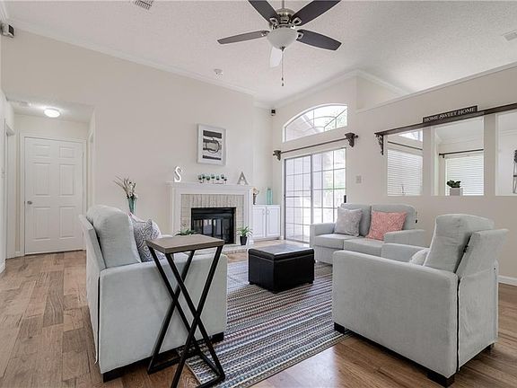 5th image of 2405 Whispering Cove Cir