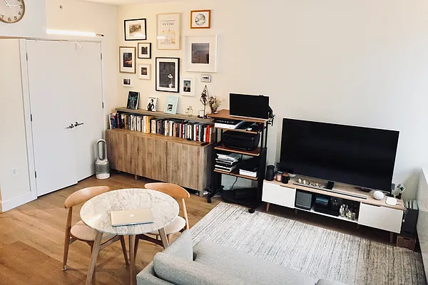 Rented by Owner | media 11