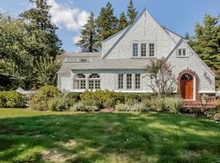 26 Meadow Rd, Riverside, CT 06878