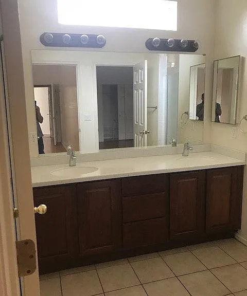 1085 San Tropez Ct — Photo 6
