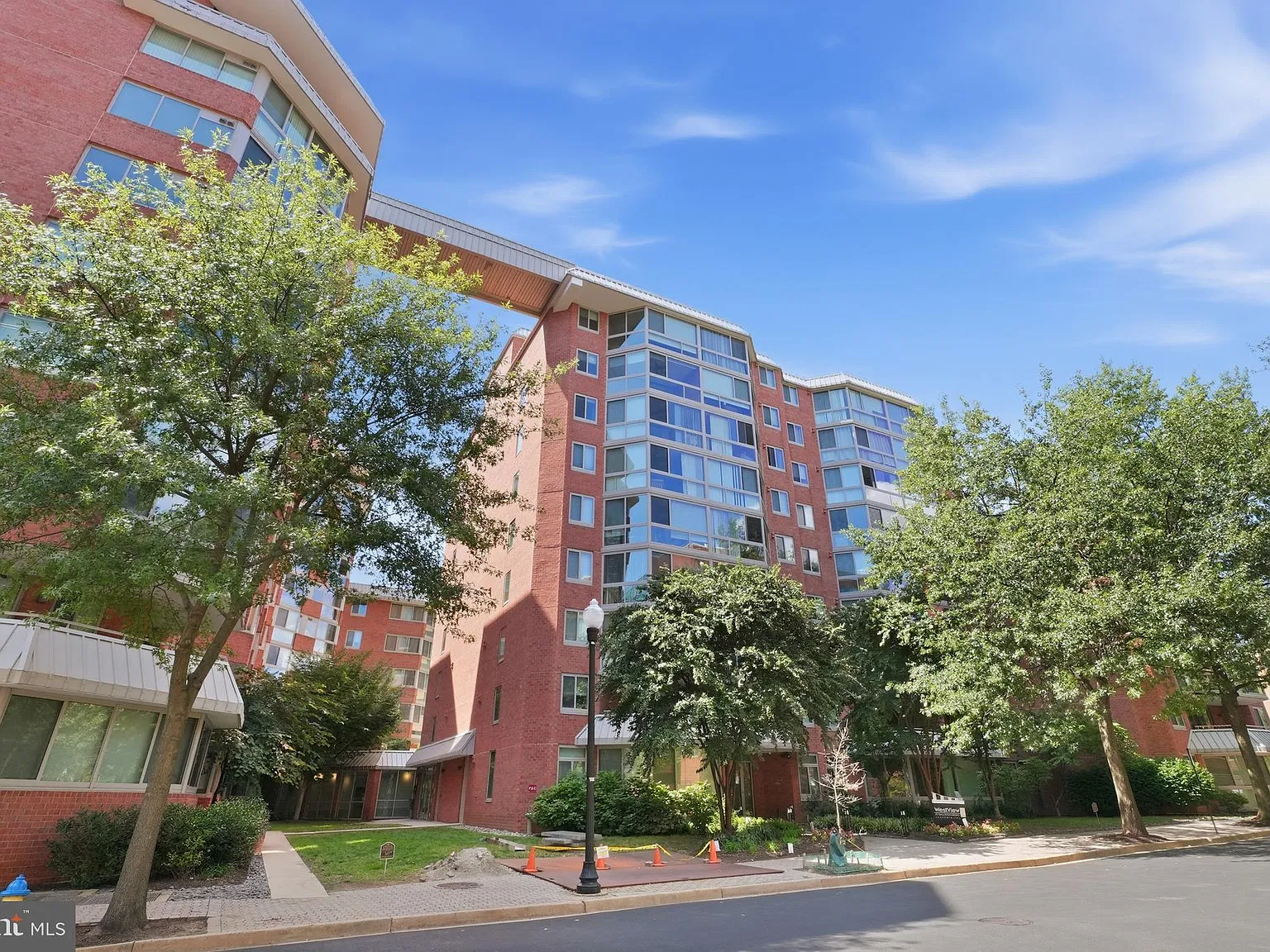 Westview At Ballston Metro — Photo 1