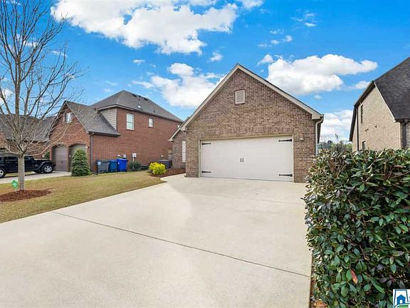 3rd image of 273 Glen Cross Dr