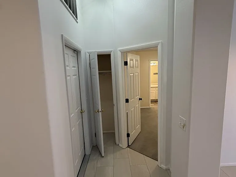 204 N 2000 E — Photo 9