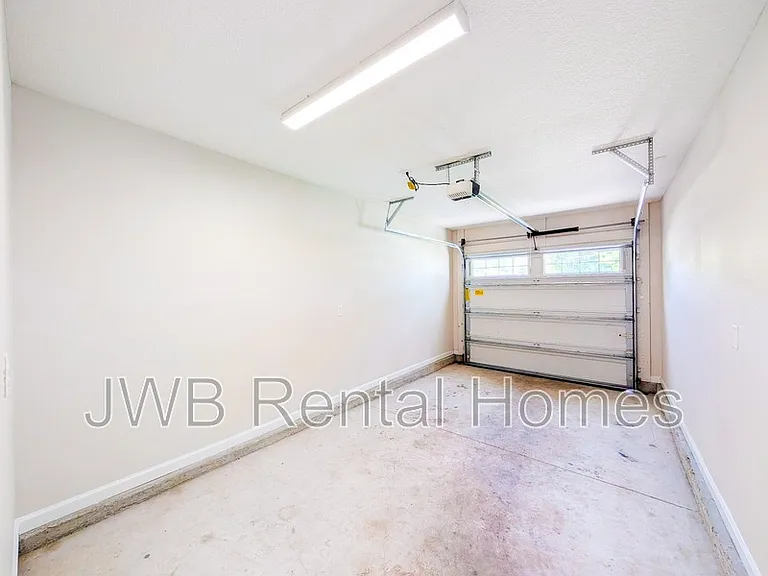 8709 Berry Ave — Photo 11