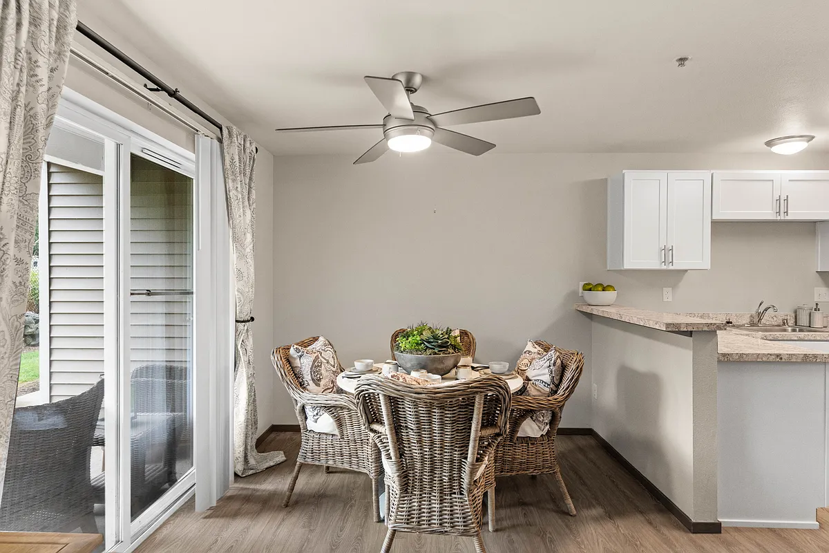 Dining Room Model - Nantucket Gate
