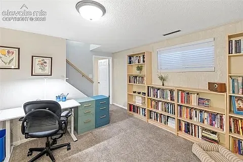 320 W Cheyenne Mountain Blvd — Photo 28