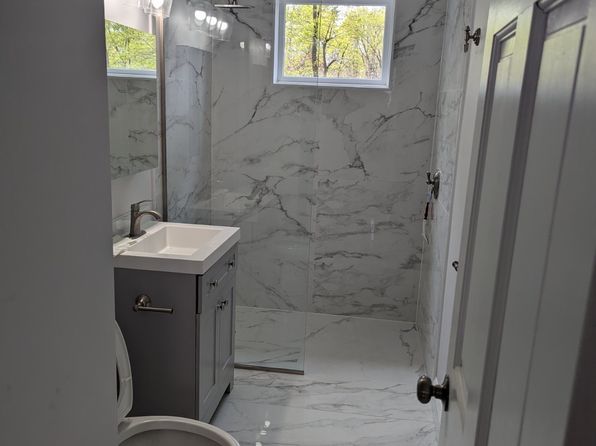 62 Circular St UNIT 2
