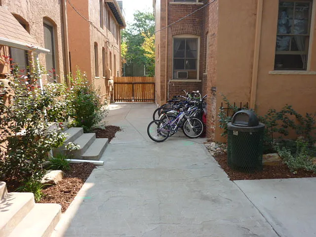2 bed, 925 sqft, $1,895 — Photo 2