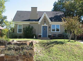 206 S Briscoe Blvd, Dallas, TX 75211